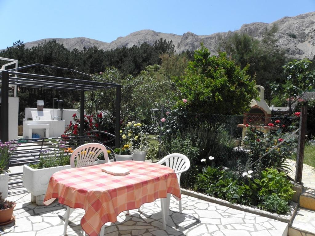 Apartments Milan In Baska Exterior photo