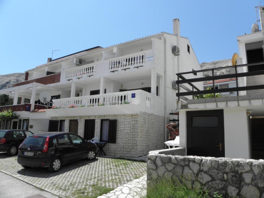 Apartments Milan In Baska Exterior photo