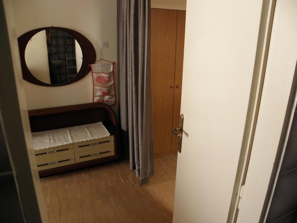 Apartments Milan In Baska Exterior photo