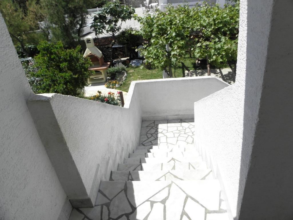 Apartments Milan In Baska Exterior photo