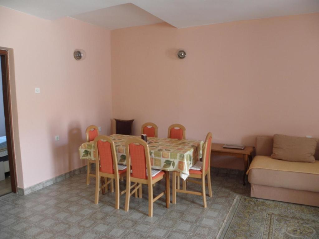 Apartments Milan In Baska Exterior photo