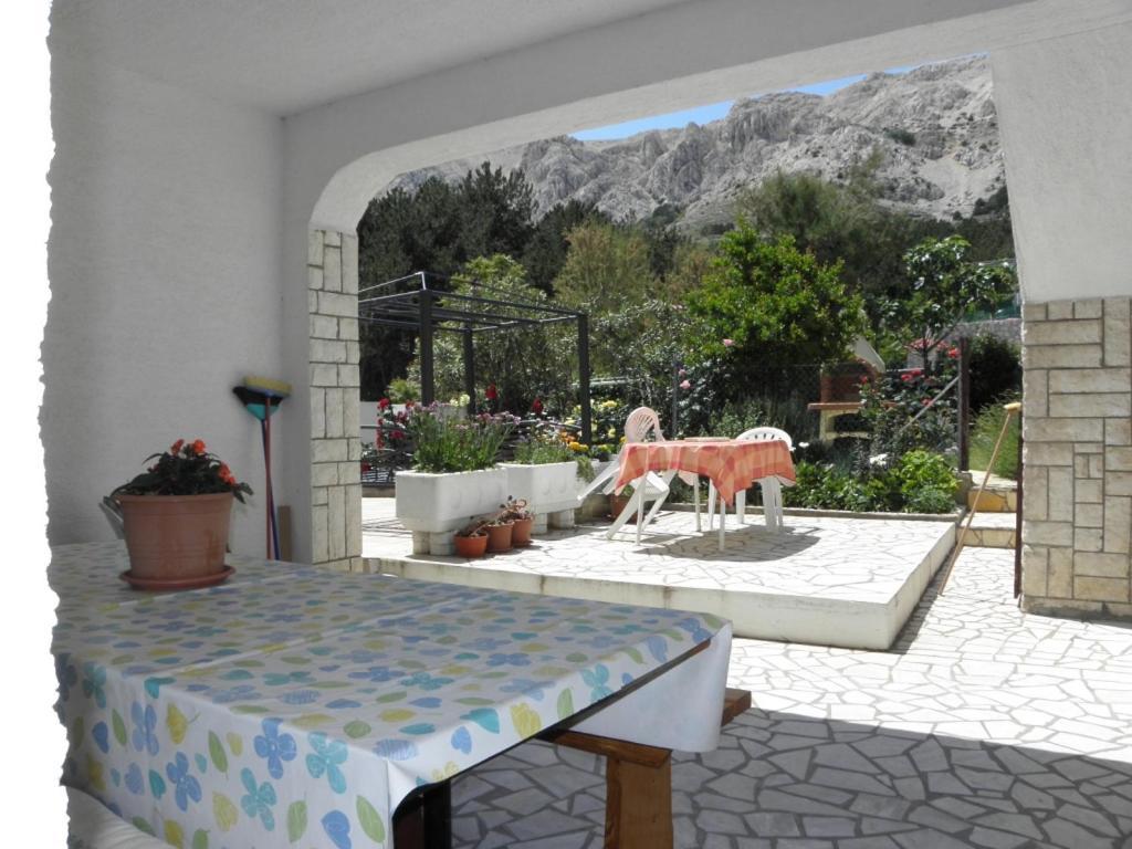 Apartments Milan In Baska Exterior photo