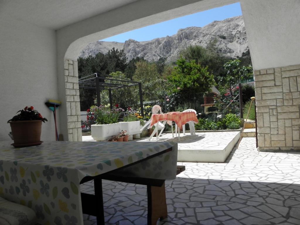 Apartments Milan In Baska Exterior photo
